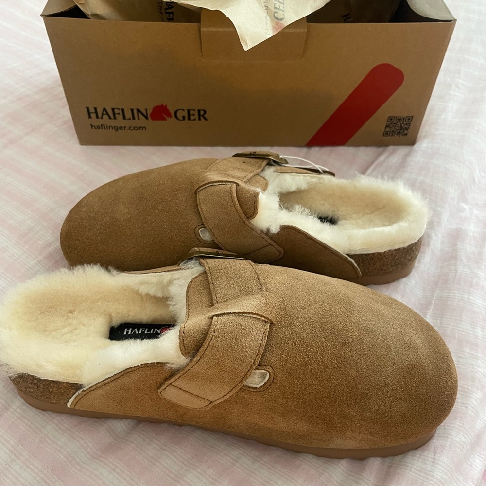Haflinger Hawk fur lined clogs size 8